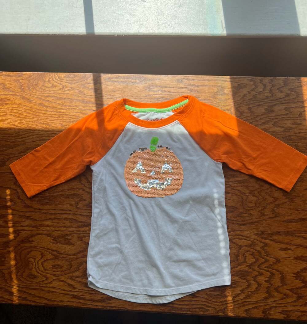 Cat & Jack Raglan Halloween Pumpkin Sequin T-Shirt XS (4/5)